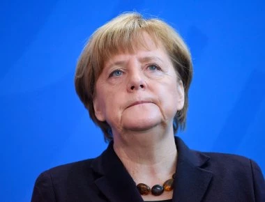 Πρώτη δύναμη το AfD στην Α.Γερμανία: Το μεταναστευτικό «καταποντίζει» την Α.Μέρκελ